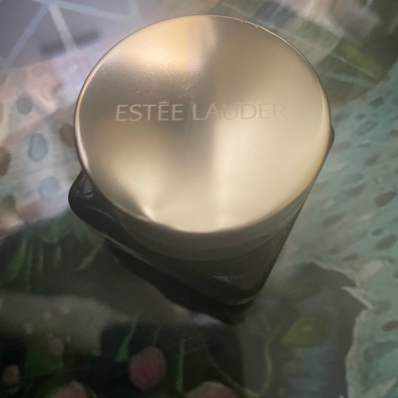 Estée Lauder eye cream